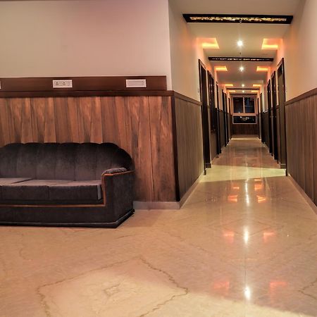 Admire Inn By Tgi Udaipur Exterior photo